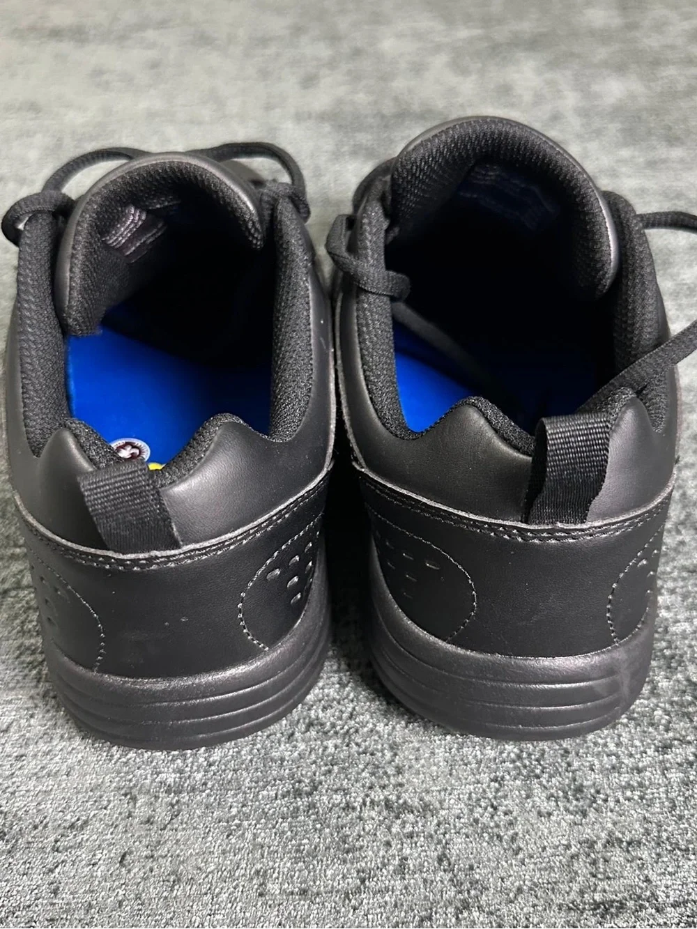 Women's GoodYear Engineered by Skechers Blk Memory Foam Slip Resistant size 9